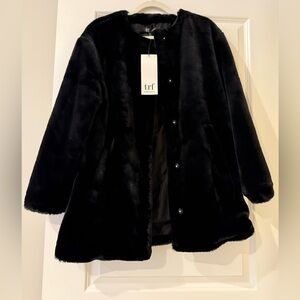 NWT Zara faux fue coat size S